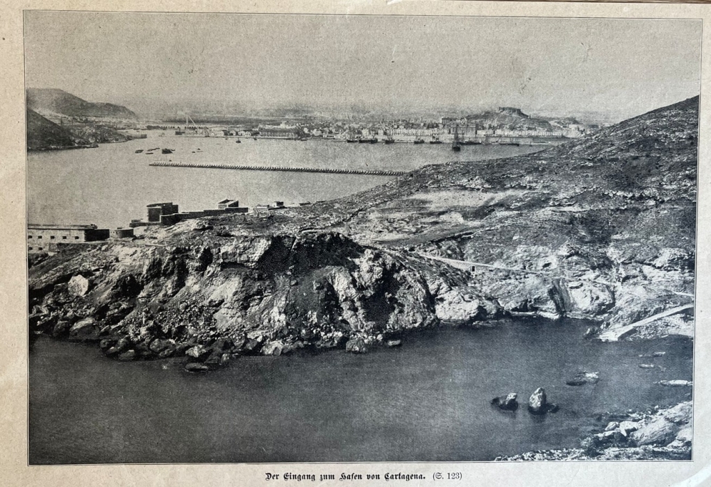 Vista panorámica de Cartagena en Murcia (España), hacia 1899. Anónimo