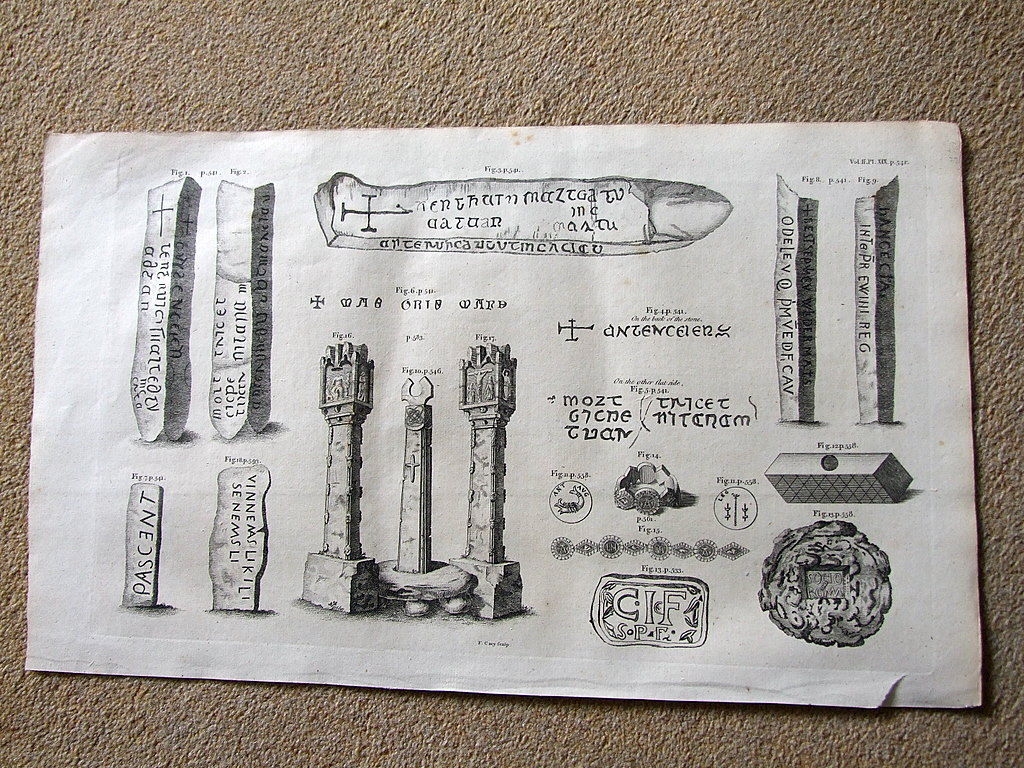 Antiguas cruces e inscripciones medievales Merionethshire (Reino Unido), 1789. Camden