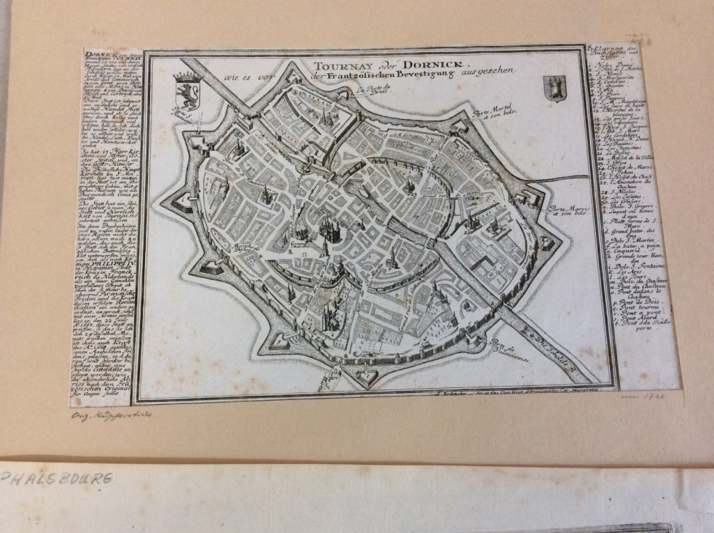 Mapa planimétrico  de la ciudad fortificada de Tournay (Francia), 1700. Bodenehr