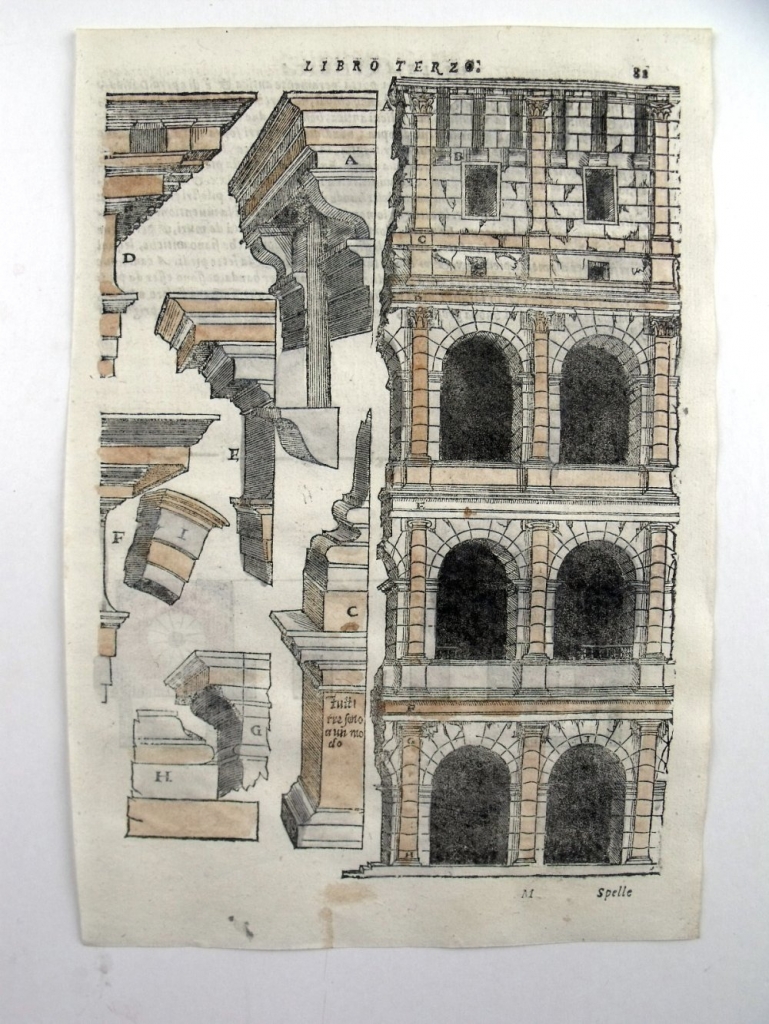 Fachada renacentista y detalles de capiteles, 1565. Serlio
